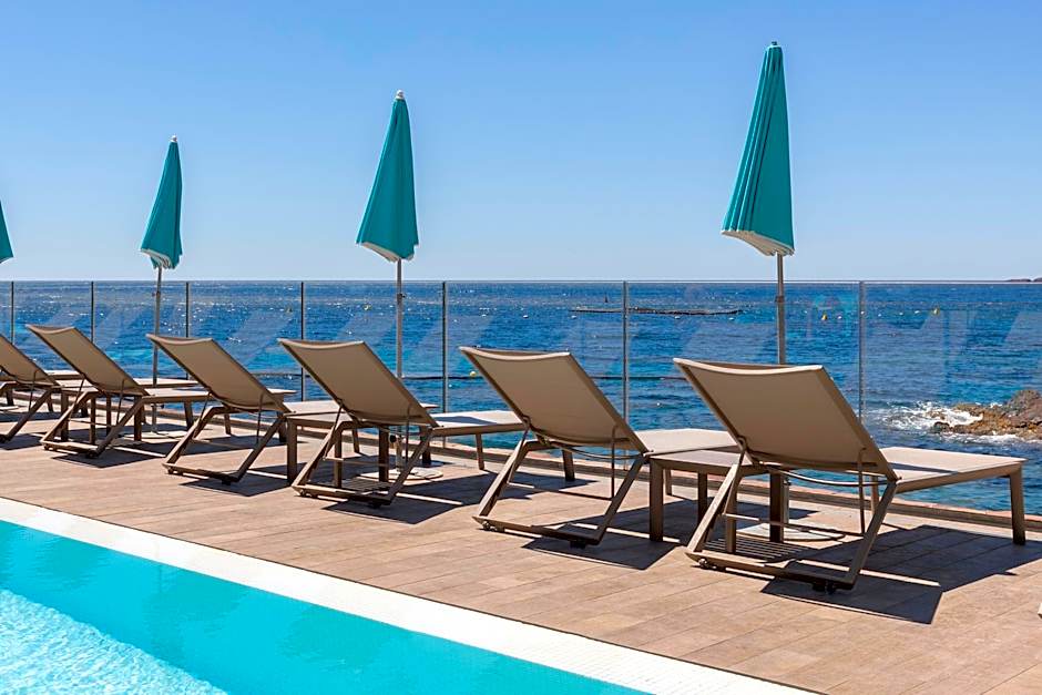 Tiara Miramar Beach Hotel & Spa
