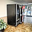 Perfect DTWN 2 Bed Condo with Cali King Bed and Gym
