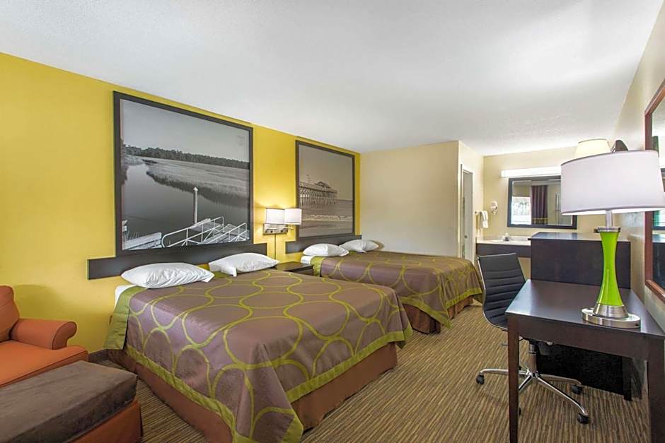 Photo 1 of 6 of 2 Double Beds, Smoking