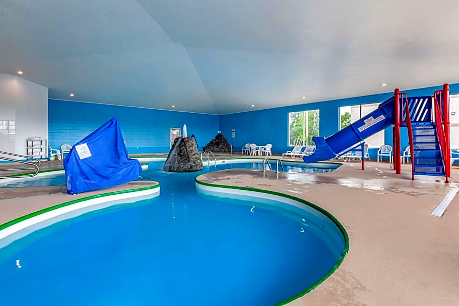 Comfort Suites Escanaba West