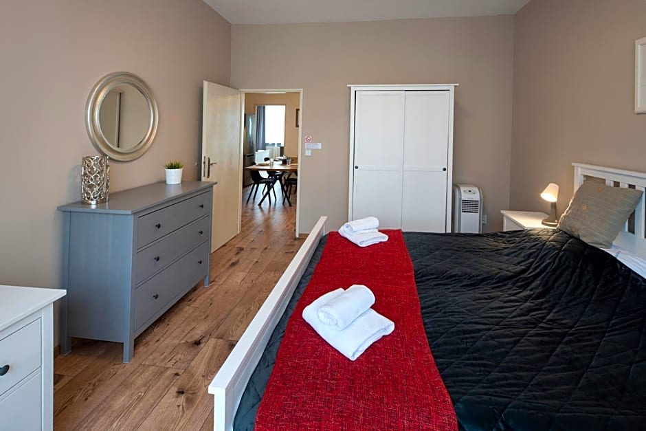 New Town - Apple Apartments