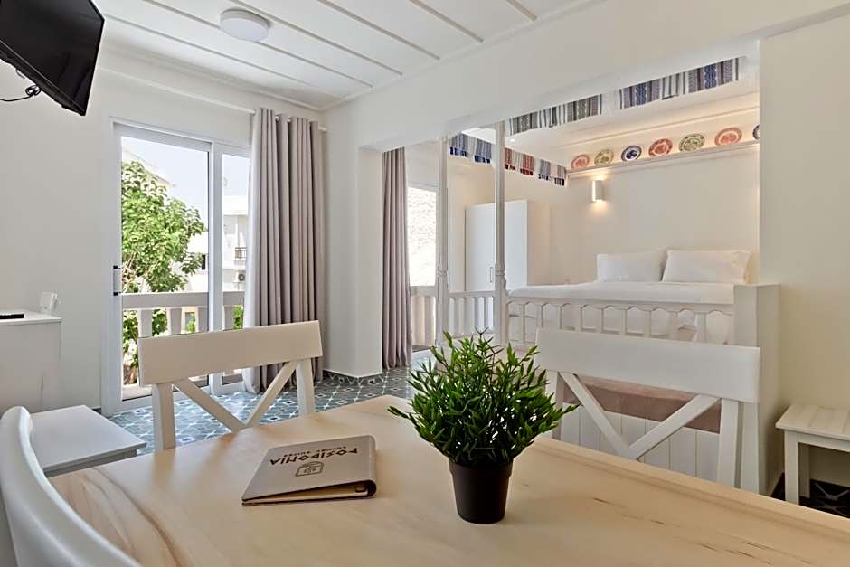 Posidonia Luxury Suites