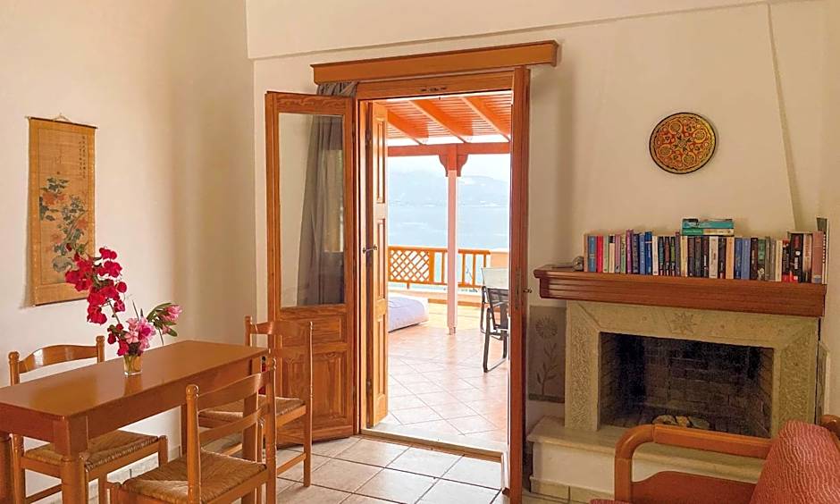 Nereides Seaside Apartments