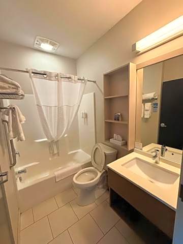 Microtel Inn & Suites By Wyndham Altoona