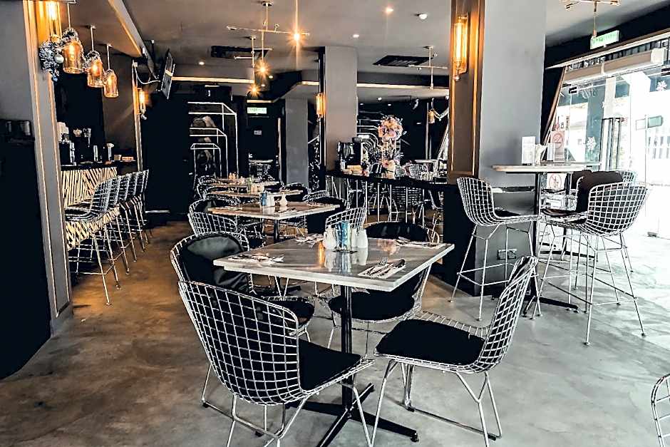 Le Embassy Hotel Georgetown