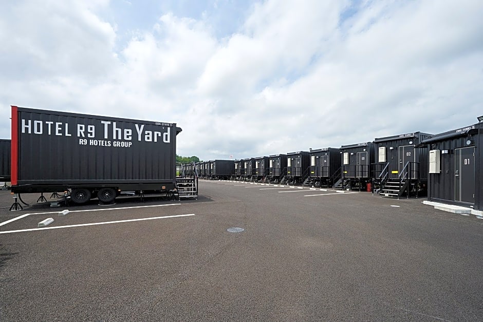 HOTEL R9 The Yard Koka
