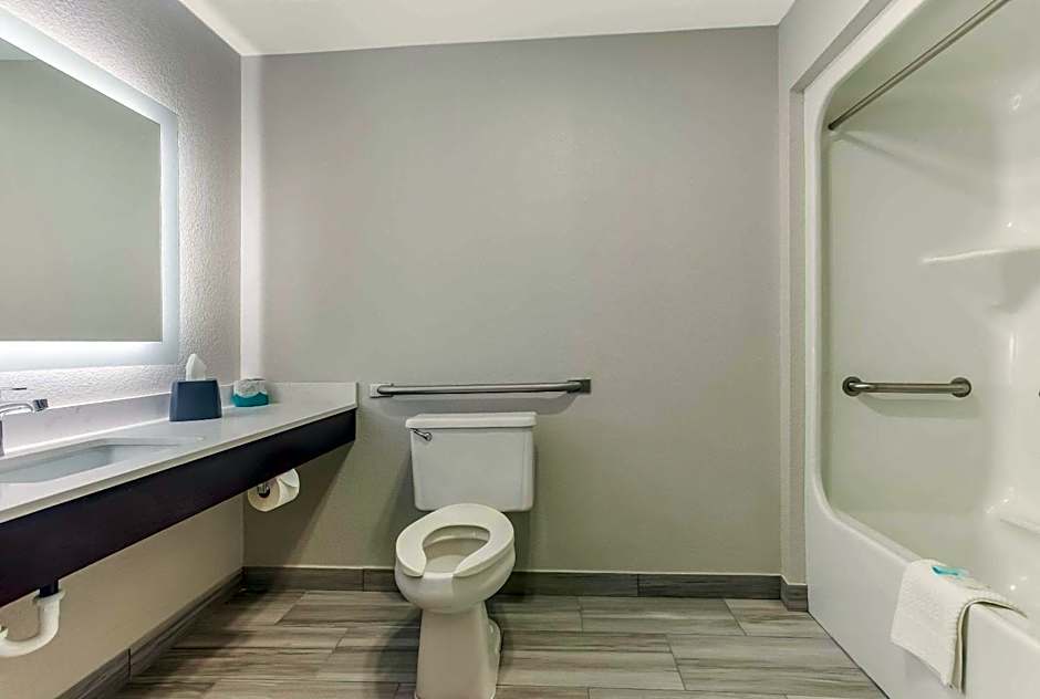 MainStay Suites Bourbonnais - Kankakee