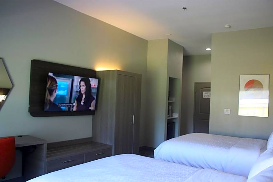 Holiday Inn Express Hotel & Suites Shamrock North By IHG
