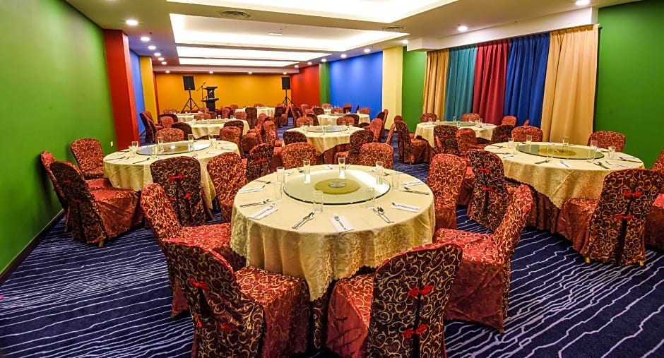 Hotel Holmes Gelang Patah