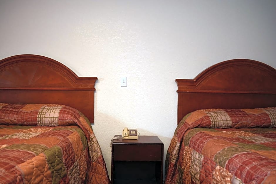 El Camino Motel