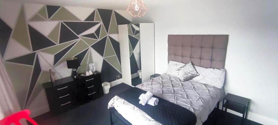 Old Trafford Guest House