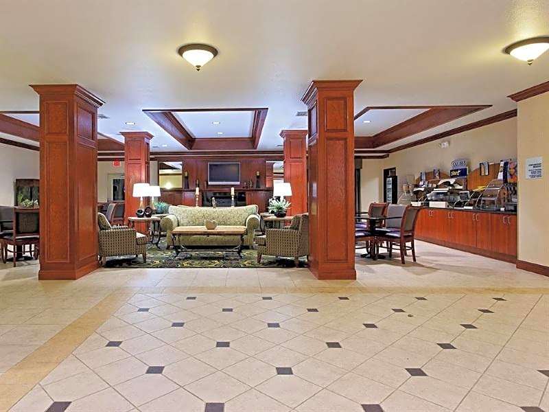 Holiday Inn Express & Suites Burleson/Ft. Worth By IHG
