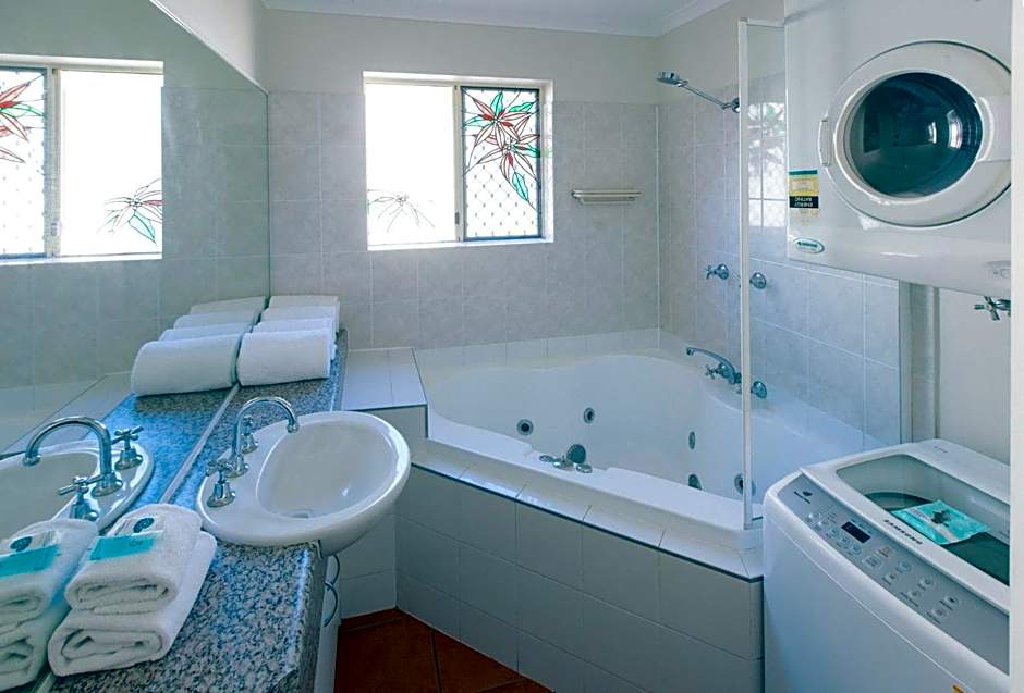 Rainbow Getaway Holiday Apartments