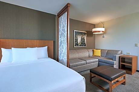 Queen Room with Two Queen Beds and Sofa Bed