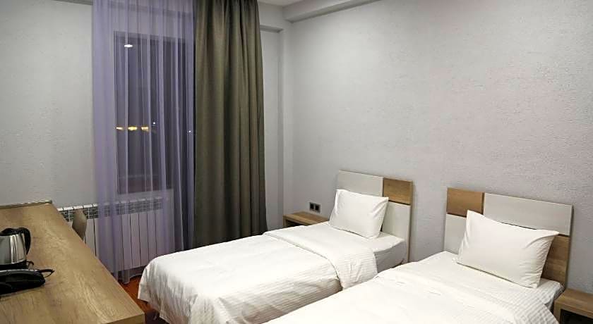 Ereto Hotel by SnowTime