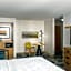 Hampton Inn & Suites Bremerton