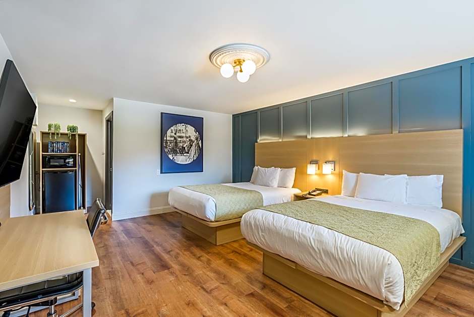 Ardsley Acres Hotel Court