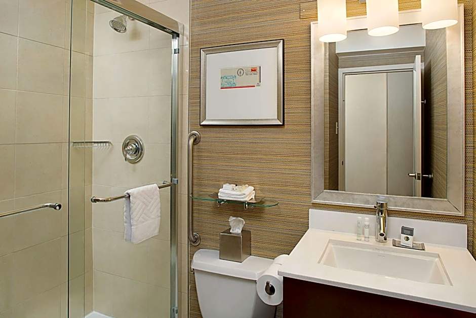 DoubleTree By Hilton Baltimore - Bwi Airport