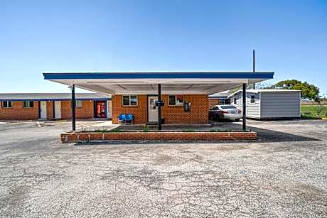 OYO Hotel Luling TX Downtown I-10/US-90