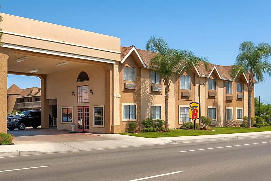 Super 8 by Wyndham Bakersfield South CA