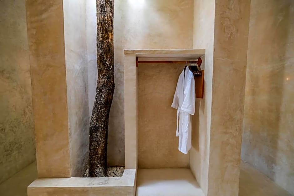 Wakax Hacienda - Cenote & Boutique Hotel