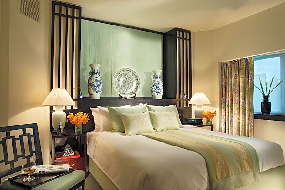 Photo 1 of 13 of Signature Suite