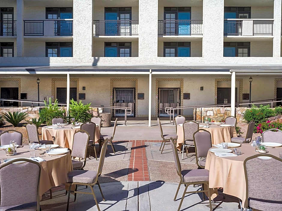 Embassy Suites by Hilton Scottsdale Resort