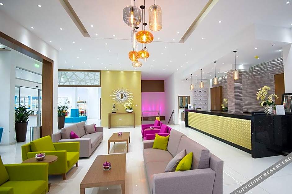 Loutsiana I & II Deluxe Apartments