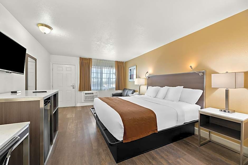 Americas Best Value Inn & Suites Flagstaff