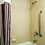 La Quinta Inn & Suites by Wyndham Baton Rouge Siegen Lane