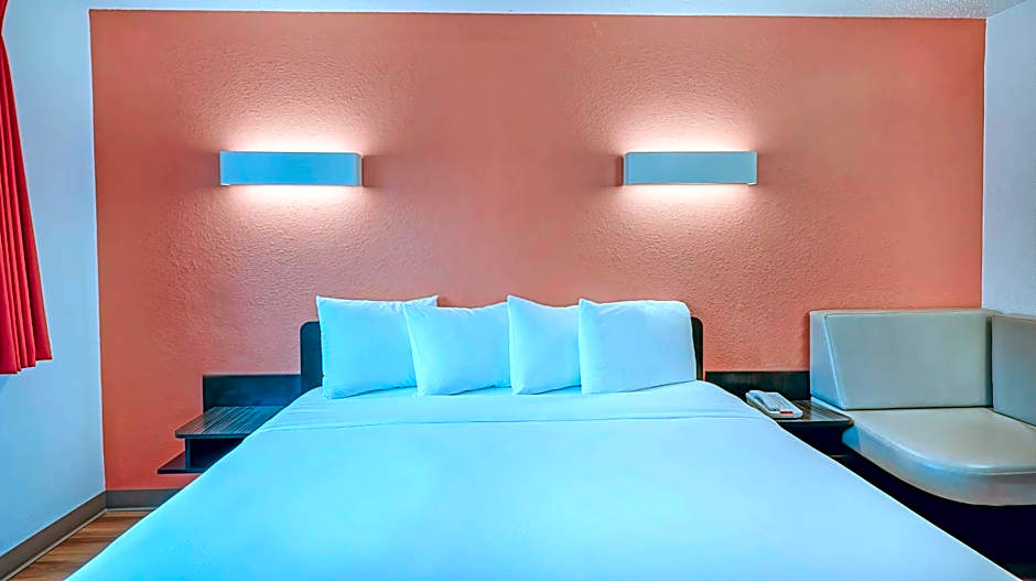 Motel 6-Los Angeles, CA - Los Angeles - LAX