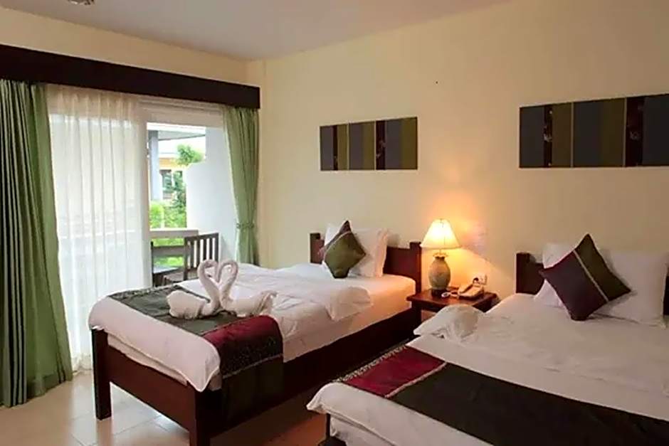 Photo 1 of 7 of Deluxe, Sea View