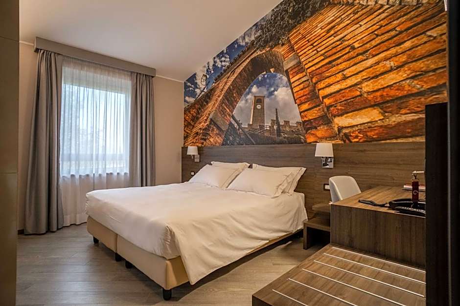 Photo 1 of 50 of Hotel Guerro
