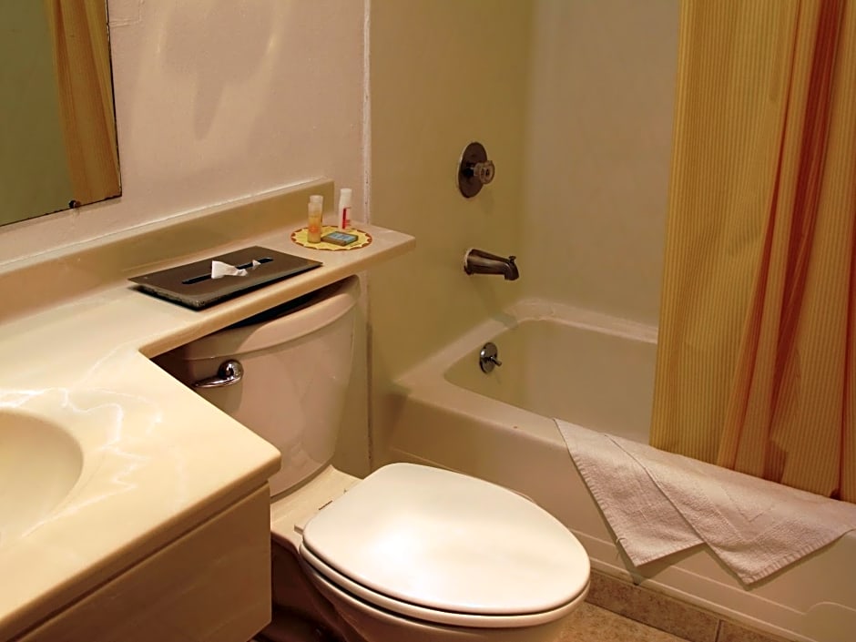 Days Inn by Wyndham Medford