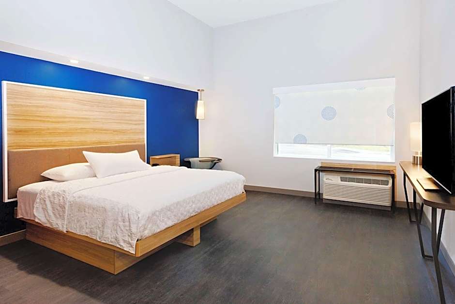 Tru by Hilton Auburn