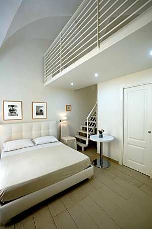 Duplex Quadruple Room