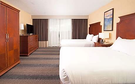 2 Double Beds-2 Rm Suite-Near Pool-Nonsmoking