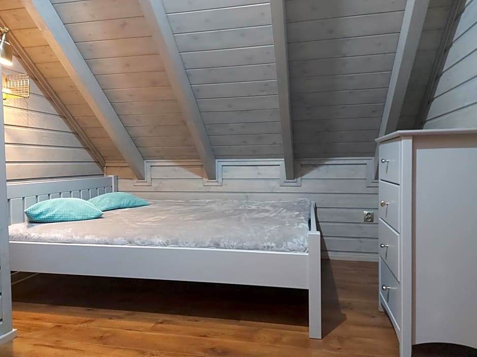 Domki nad jeziorem czorsztyńskim