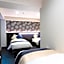 Marutamachi Crystal Hotel