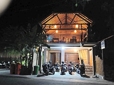 HAPPY PENIDA HOSTEL 2