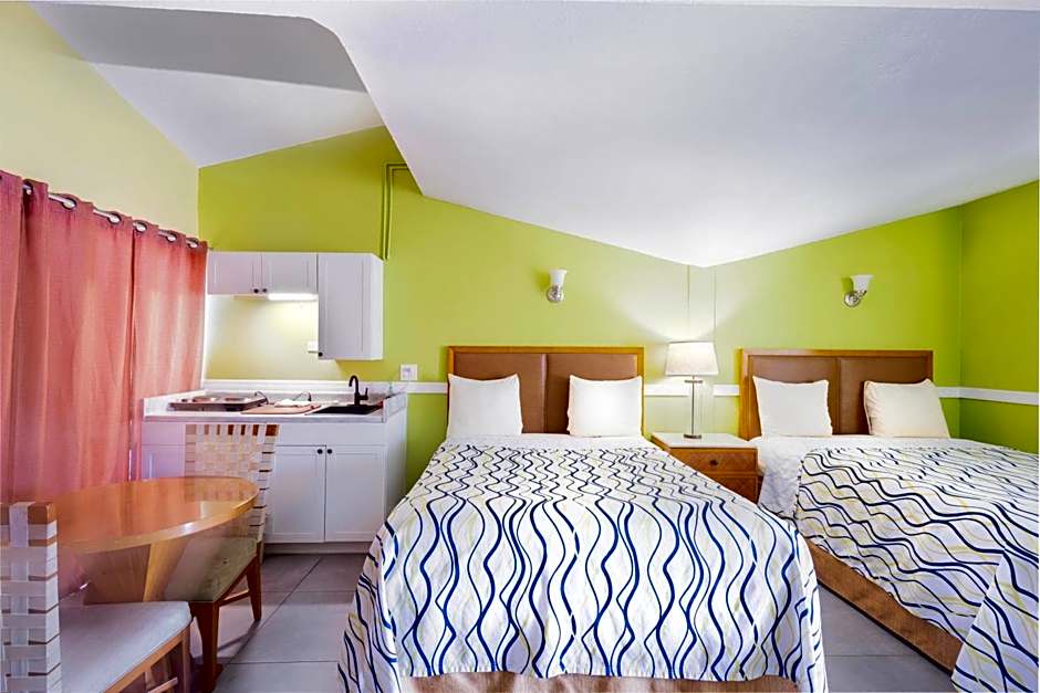 Warm Mineral Springs Motel