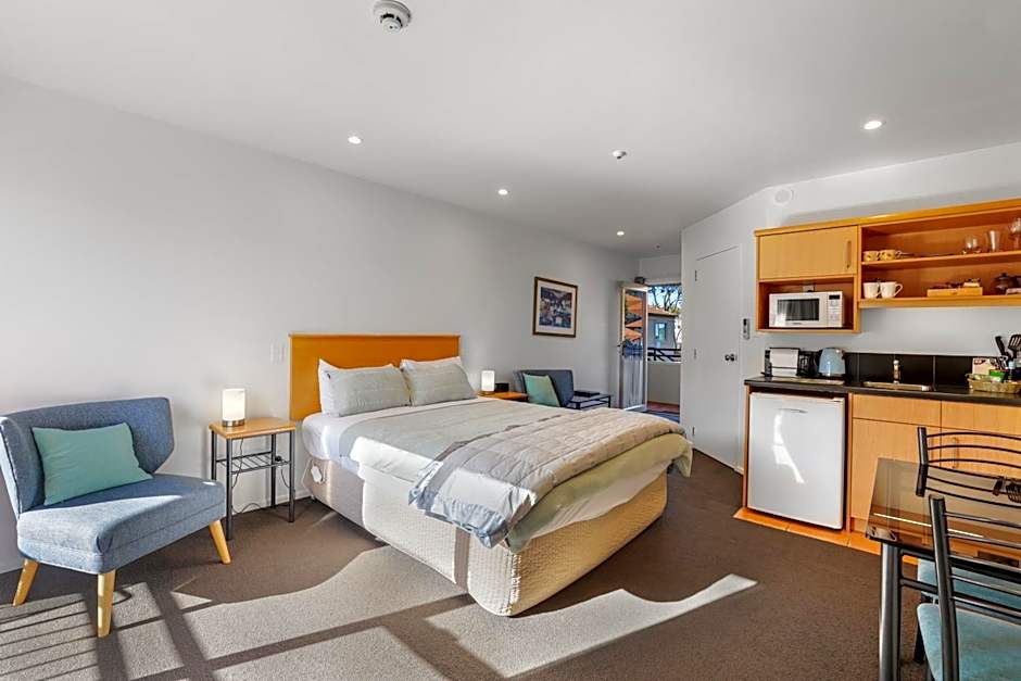 Lorenzo Motor Lodge