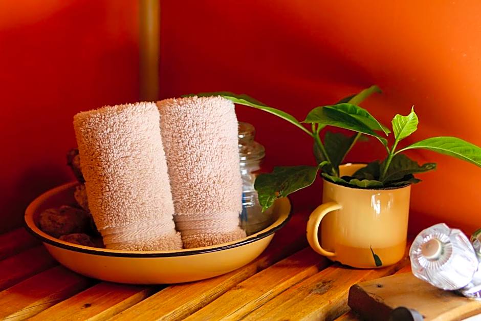 Riverside Guest Lodge