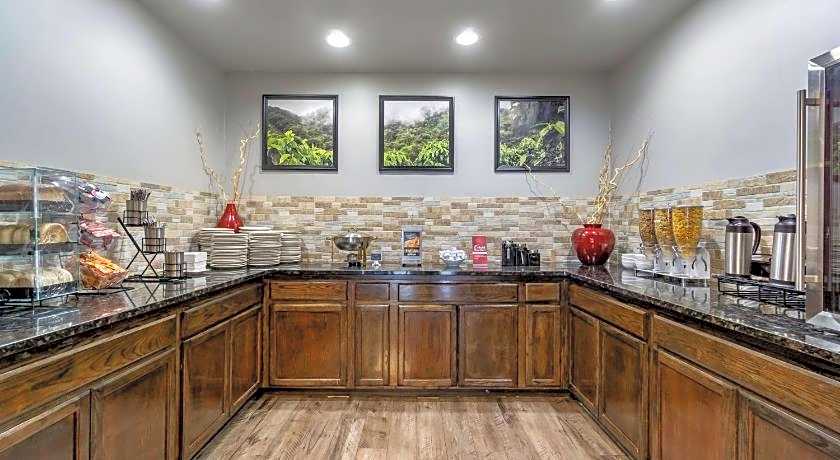 Best Western Plus Lake Front Hotel