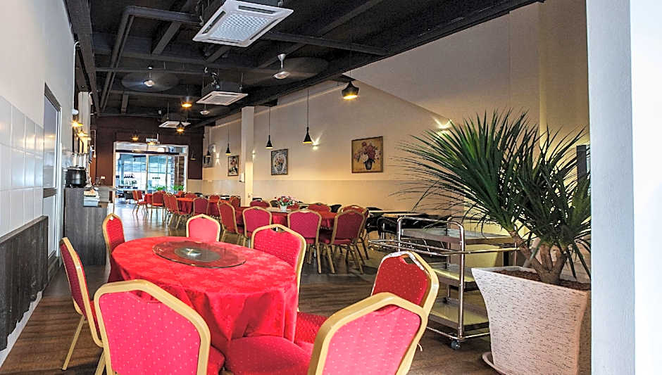 Paragon Lutong Hotel