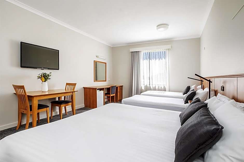 Metro Hotel Perth City