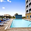 Days Inn & Suites by Wyndham Galveston West/Seawall