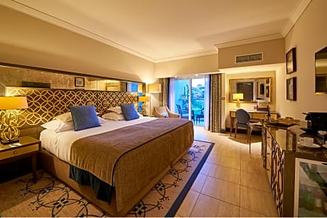 Premium Double or Twin room Golf View with extra bed (2 adults+ 1 child)