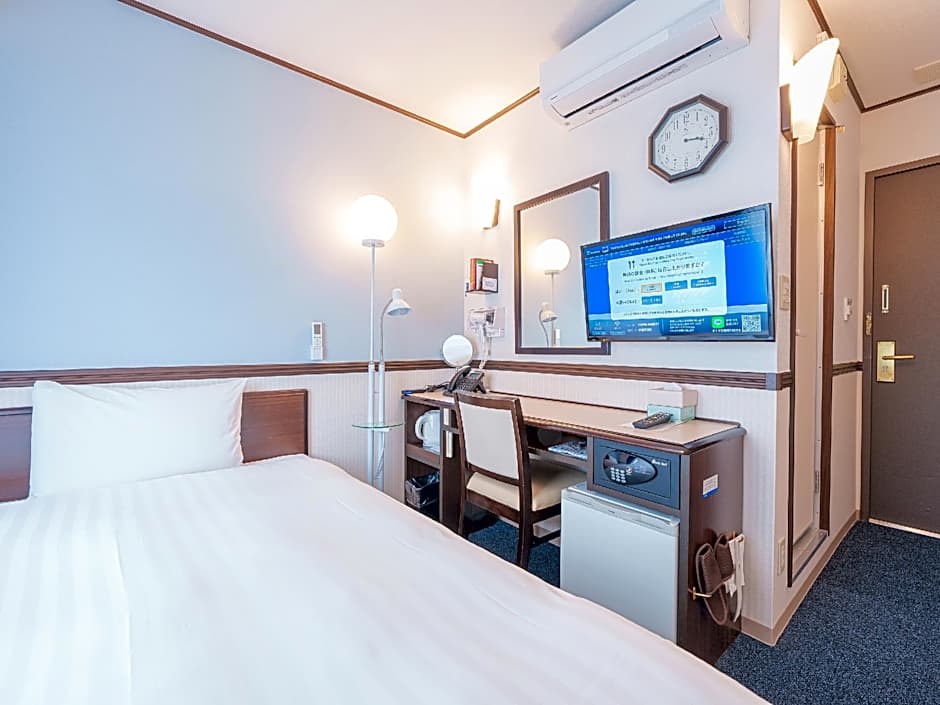 Toyoko Inn Shin-Osaka-eki Higashi-guchi