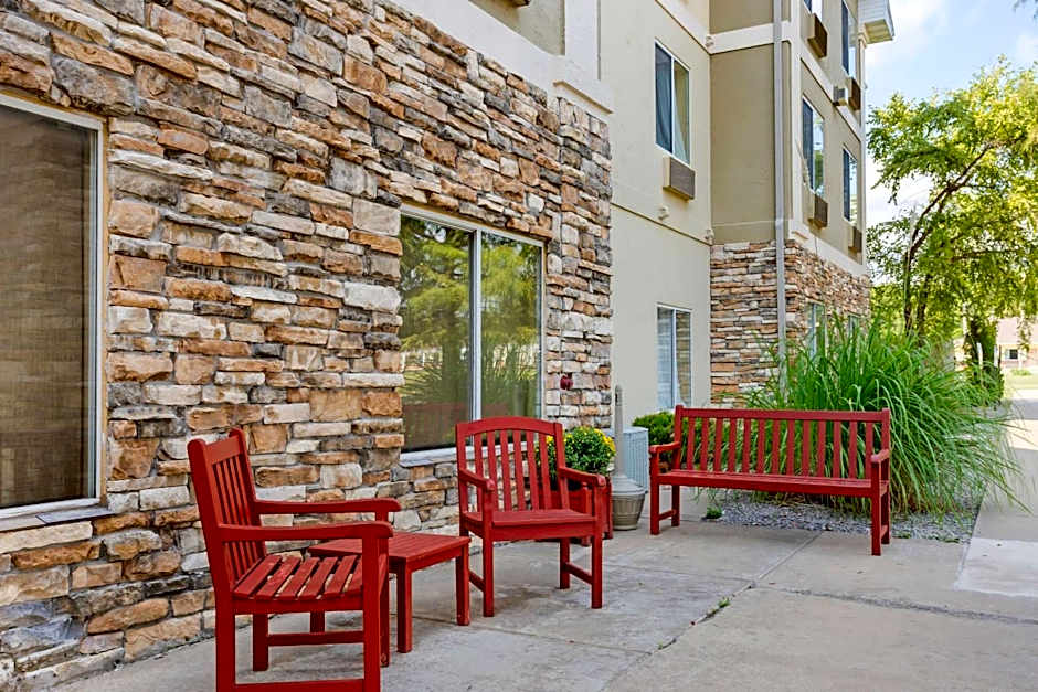 Comfort Inn & Suites Pittsburg KS